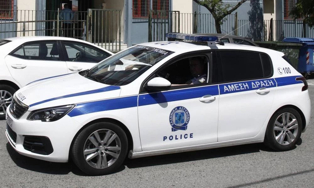 Θεσσαλονίκη: Επίθεση με μαχαίρι σε ιδιοκτήτη καφέ-«Ακούσαμε φωνές, τον είδαμε να αιμορραγεί»